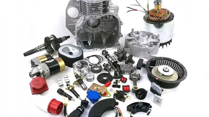 Запчастини для мотоблоків, мотопомп і генераторів — ремені, фільтри, стартери, прокладки на вітрині магазину Agro-Ray.